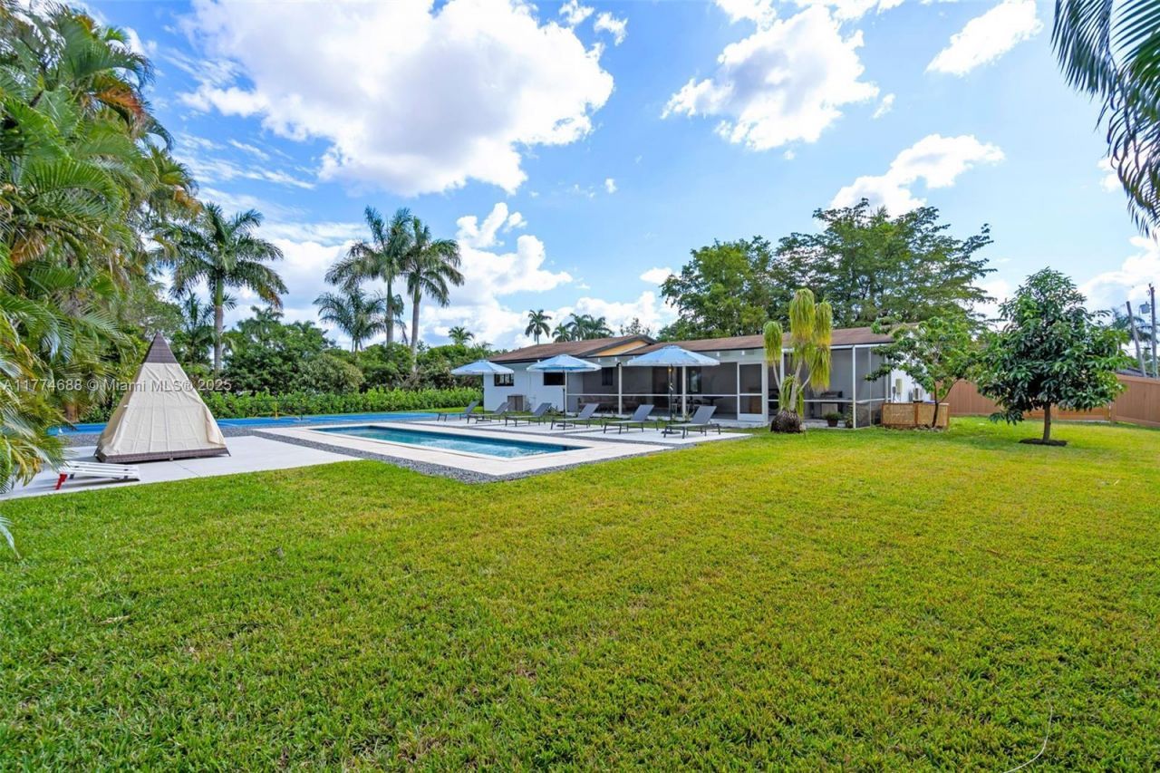 535 N Biscayne River Dr, Unit 1, Miami, FL 33169 Photo