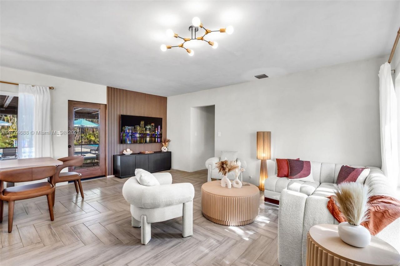 535 N Biscayne River Dr, Unit 1, Miami, FL 33169 Photo