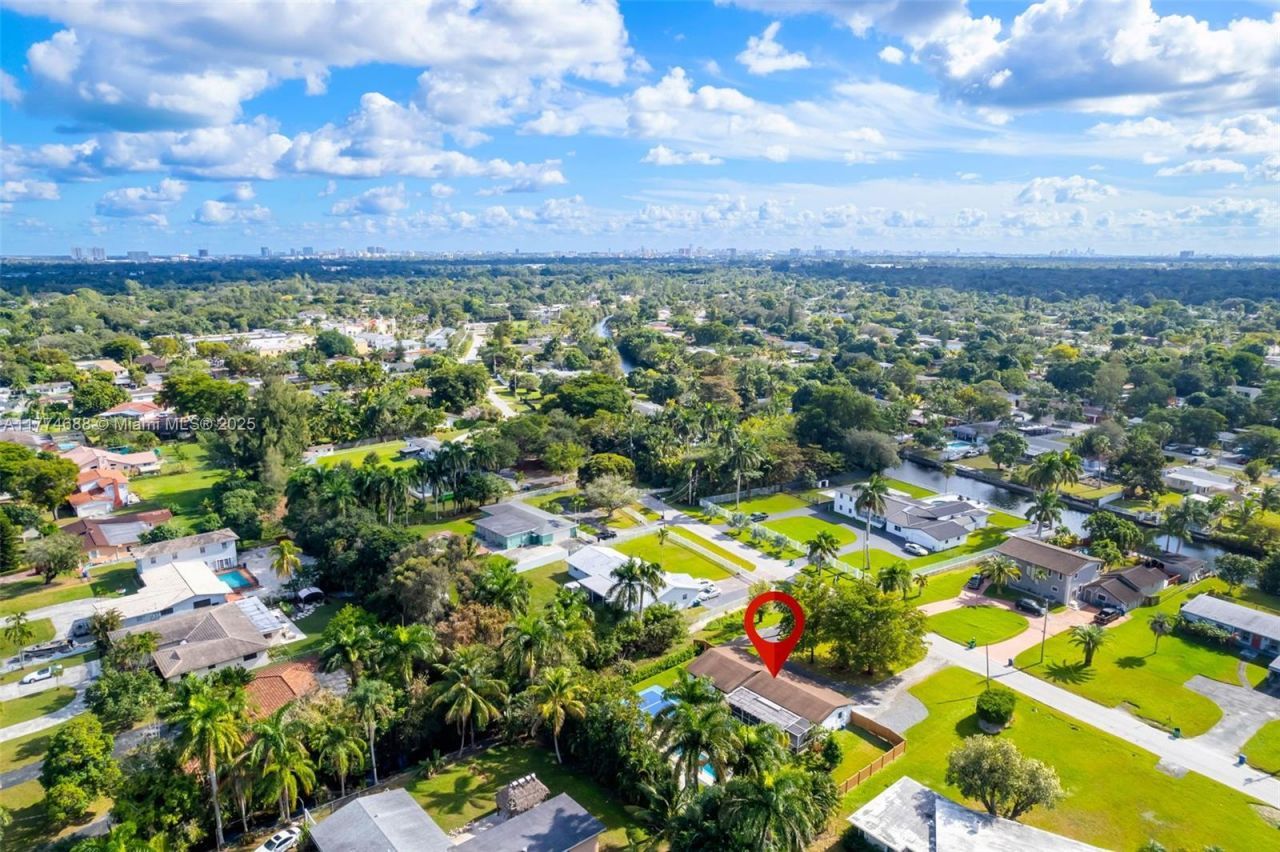 535 N Biscayne River Dr, Unit 1, Miami, FL 33169 Photo