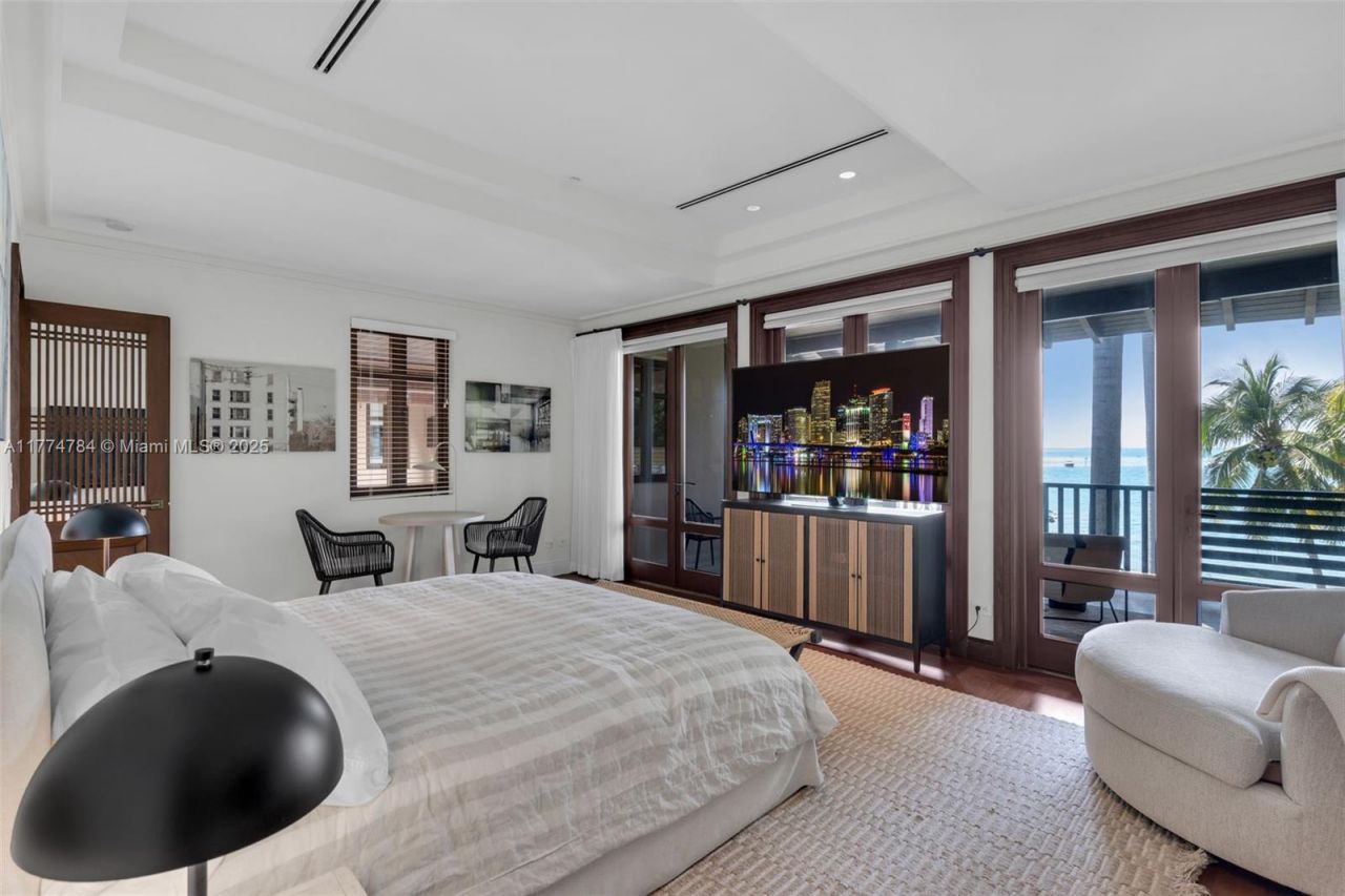9 Harbor Pt, Key Biscayne, FL 33149 Photo