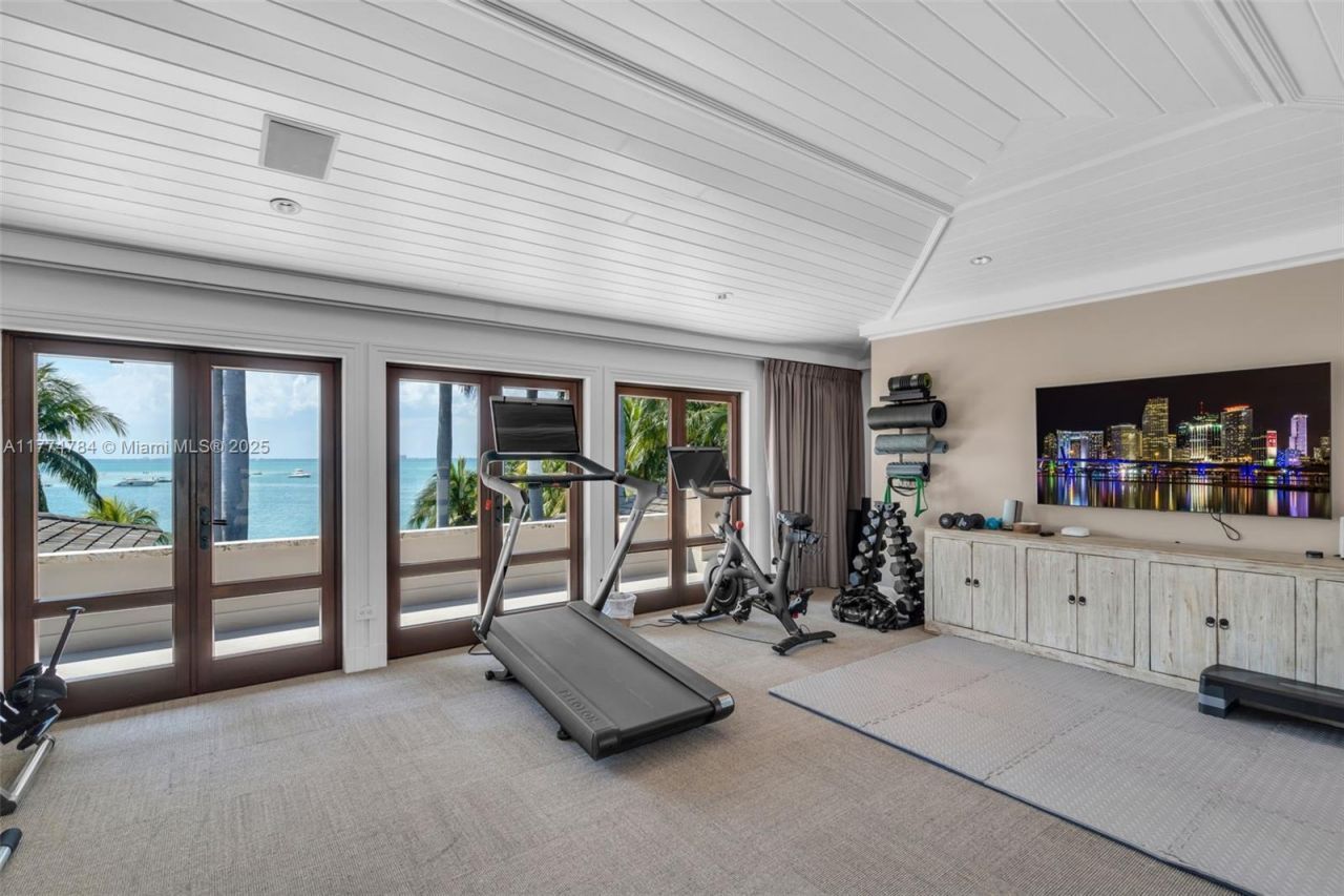 9 Harbor Pt, Key Biscayne, FL 33149 Photo