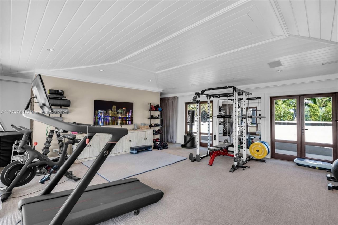9 Harbor Pt, Key Biscayne, FL 33149 Photo