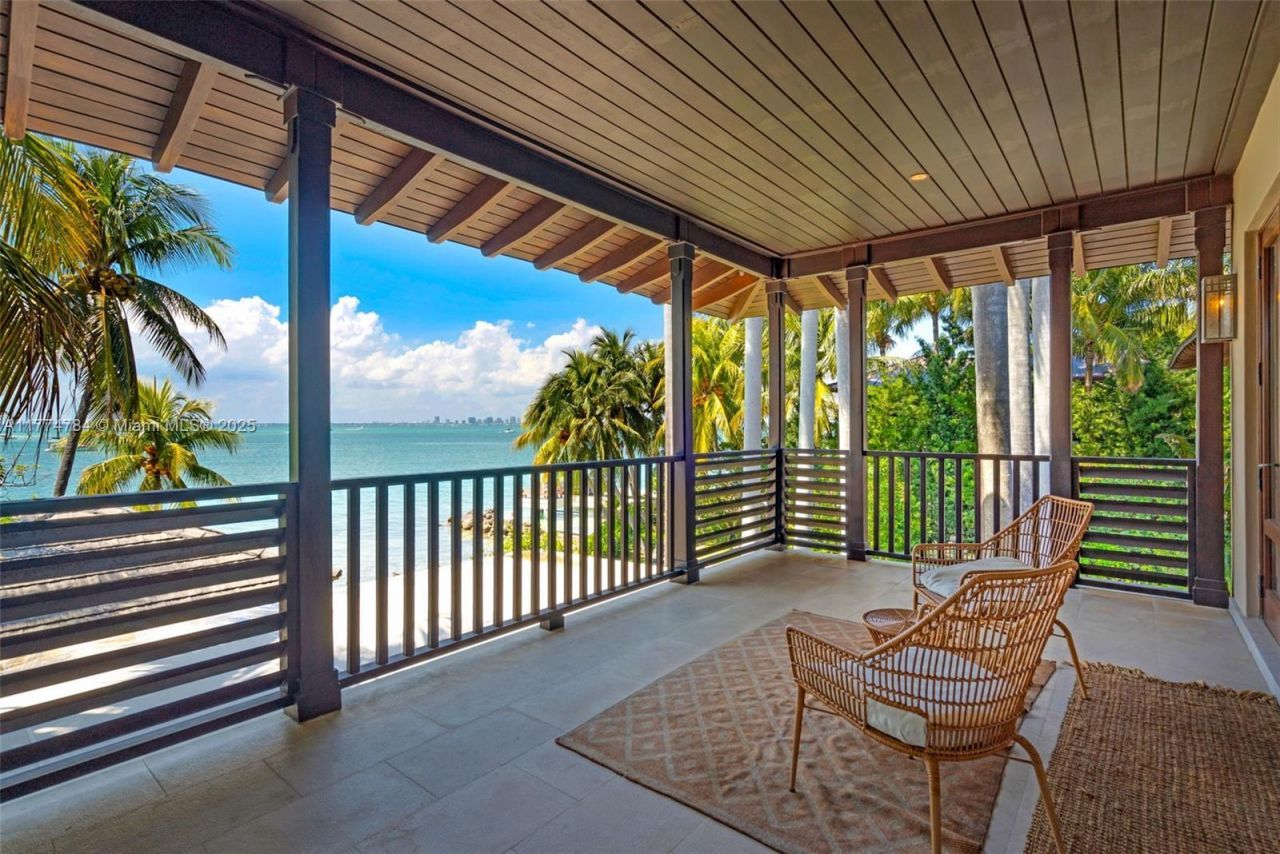 9 Harbor Pt, Key Biscayne, FL 33149 Photo