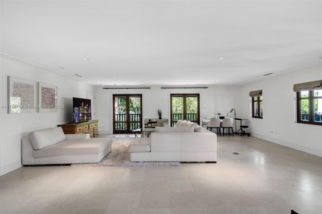 9 Harbor Pt, Key Biscayne, FL 33149 Photo