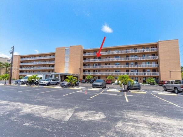219 NE 14th Ave, Unit 406, Hallandale Beach, FL 33009