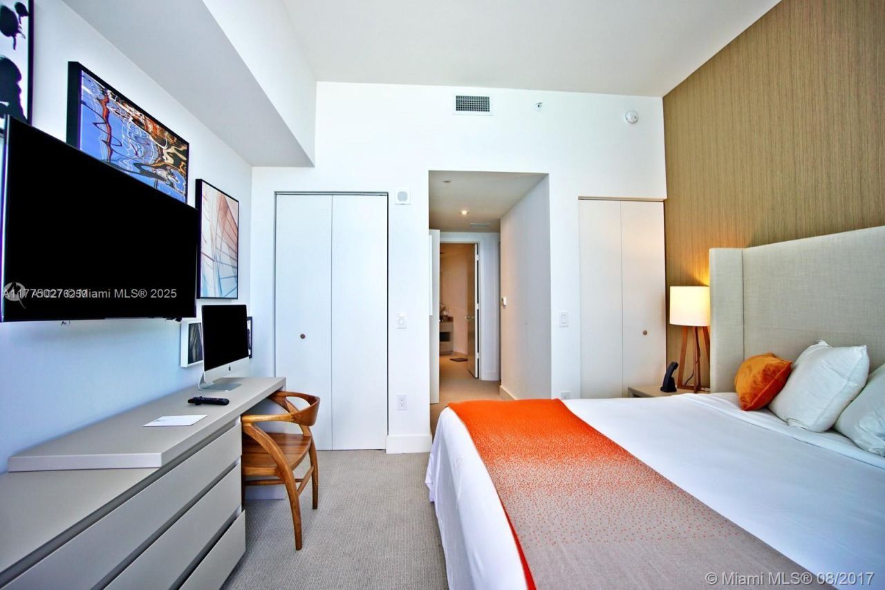 4111 S Ocean Dr, Unit LPH6, Hollywood, FL 33019 Photo