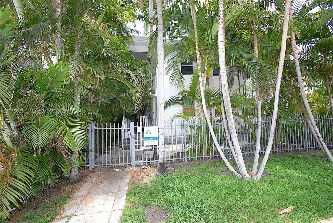 1604 Drexel Ave, Unit 207, Miami Beach, FL 33139 Photo