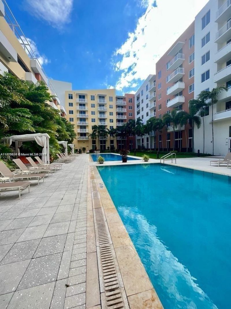 2775 NE 187th St, Unit 326, Aventura, FL 33180 Photo