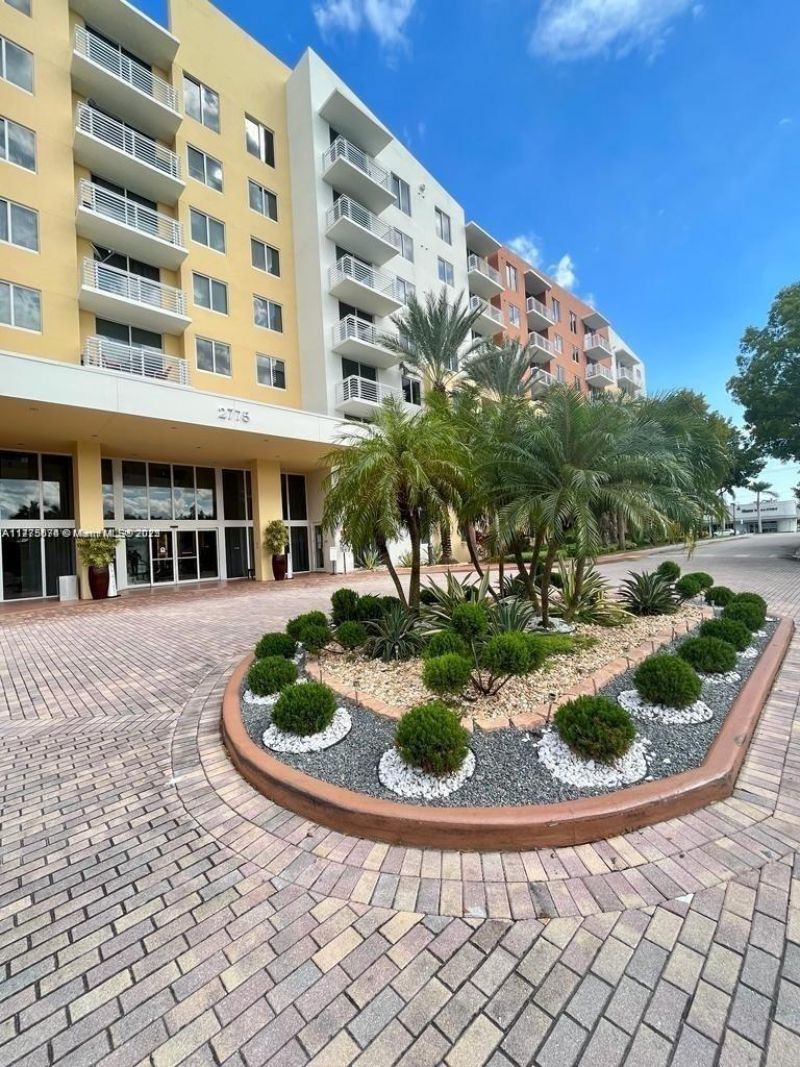 2775 NE 187th St, Unit 326, Aventura, FL 33180 Photo