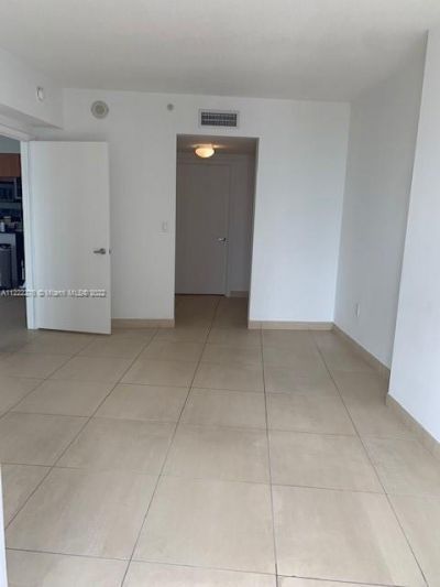 1750 N Bayshore Dr, Unit 2806, Miami, FL 33132 Photo