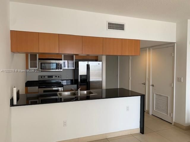 1750 N Bayshore Dr, Unit 2806, Miami, FL 33132 Photo