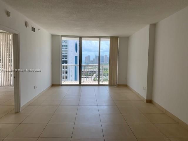 1750 N Bayshore Dr, Unit 2806, Miami, FL 33132 Photo