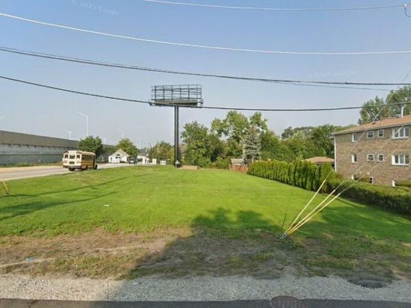 7850 Garden Lane, Justice, IL 60458