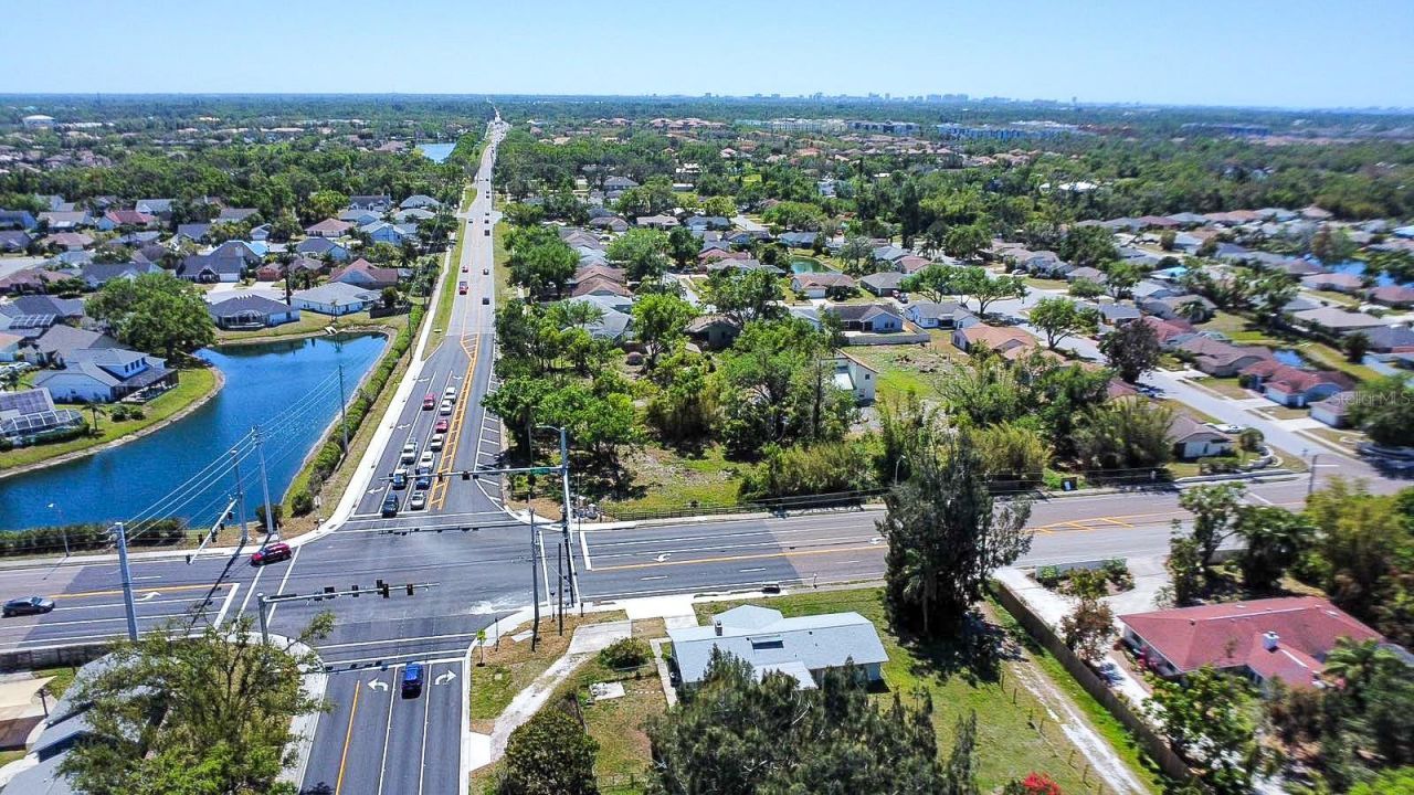 7720 Tuttle Avenue, Sarasota, FL 34243 Photo