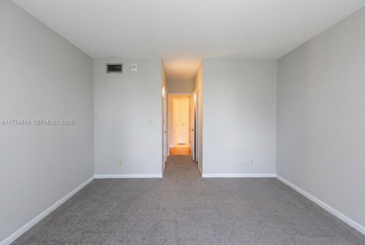 19390 Collins Ave, Unit 1614, Sunny Isles Beach, FL 33160 Photo