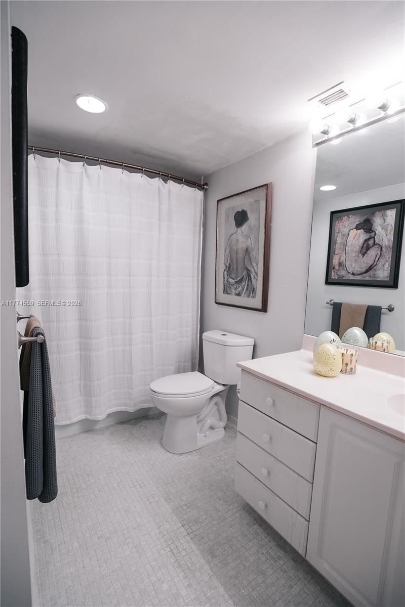 19390 Collins Ave, Unit 1614, Sunny Isles Beach, FL 33160 Photo