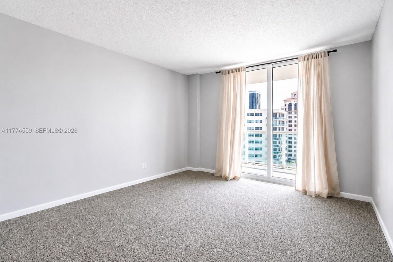 19390 Collins Ave, Unit 1614, Sunny Isles Beach, FL 33160 Photo