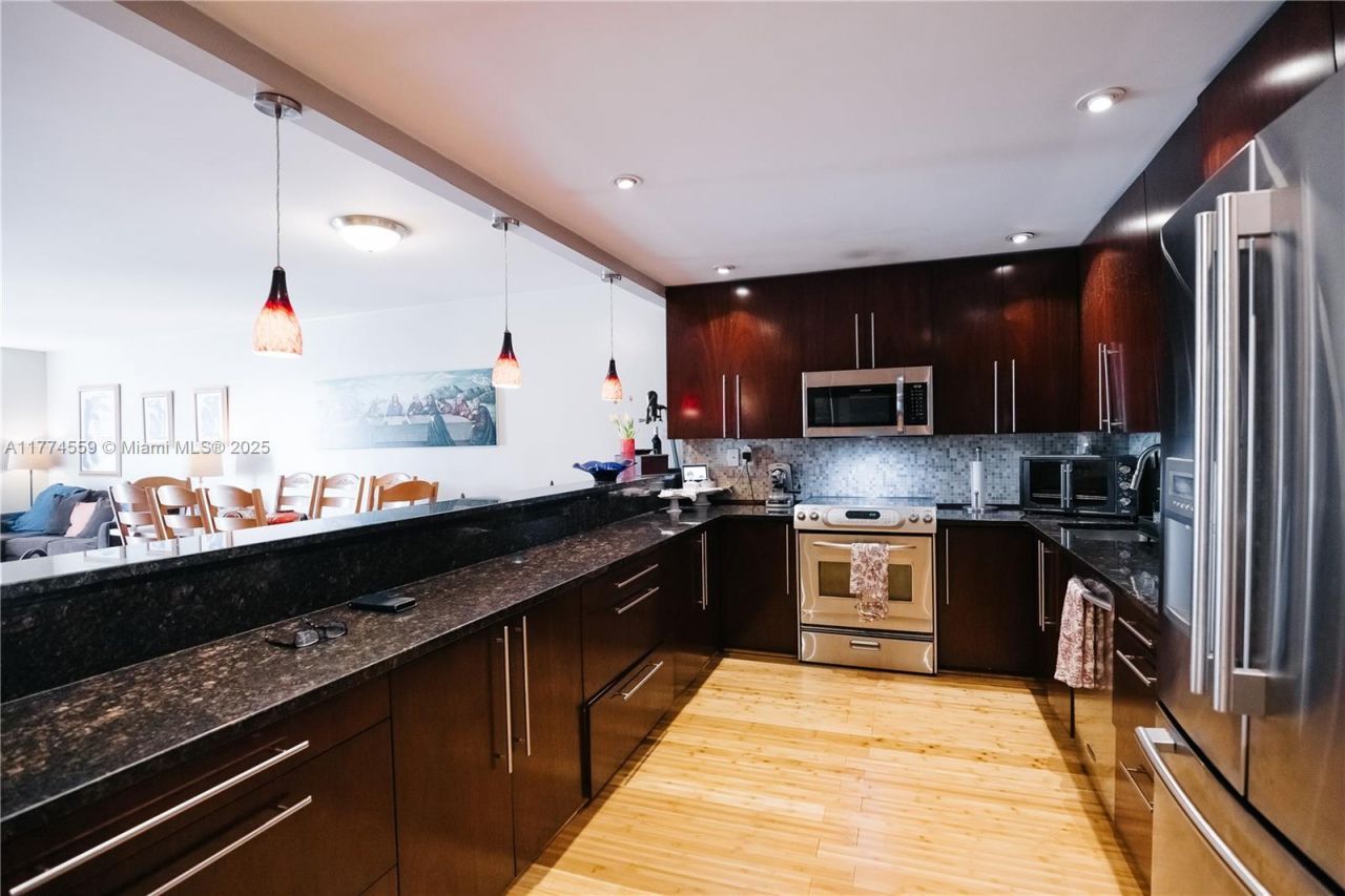 19390 Collins Ave, Unit 1614, Sunny Isles Beach, FL 33160 Photo