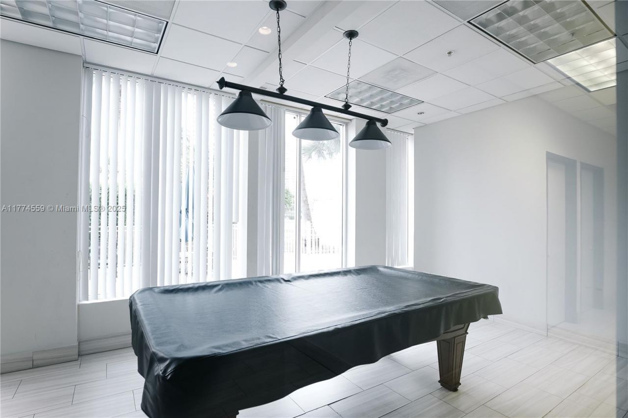 19390 Collins Ave, Unit 1614, Sunny Isles Beach, FL 33160 Photo