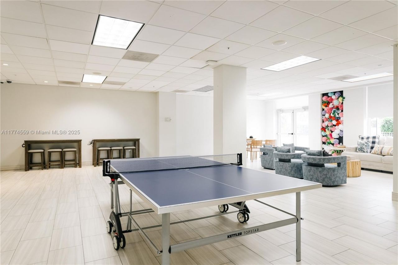 19390 Collins Ave, Unit 1614, Sunny Isles Beach, FL 33160 Photo