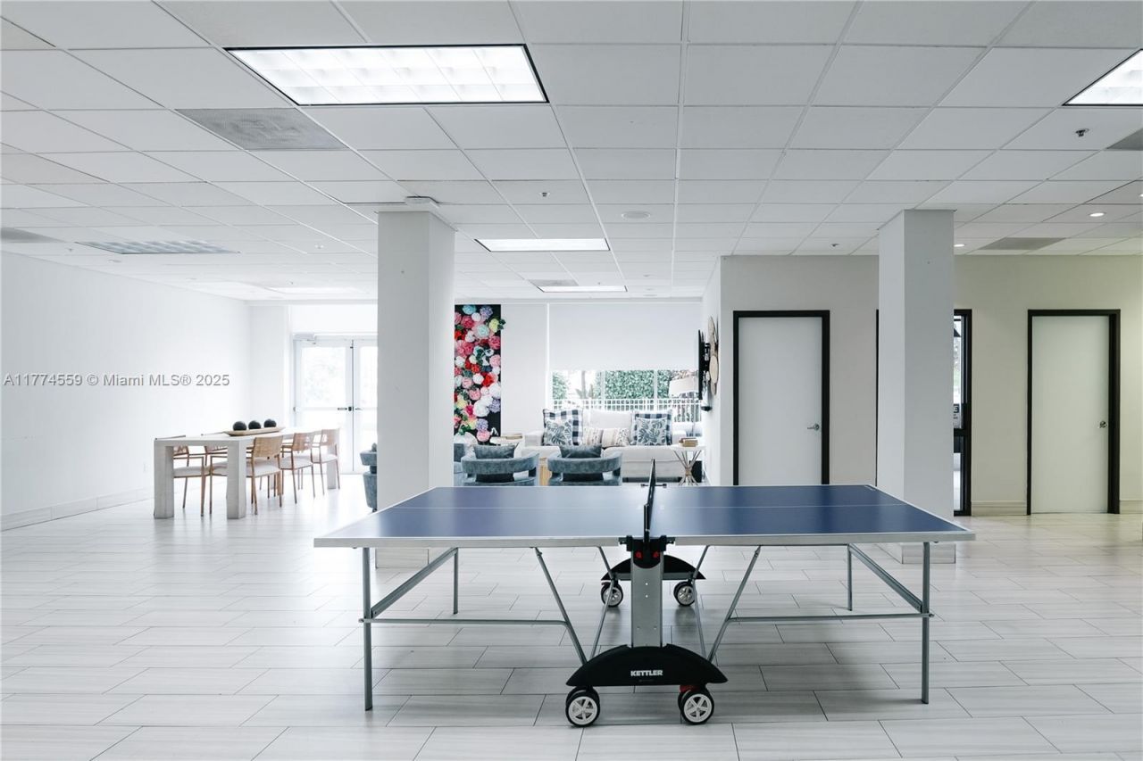 19390 Collins Ave, Unit 1614, Sunny Isles Beach, FL 33160 Photo