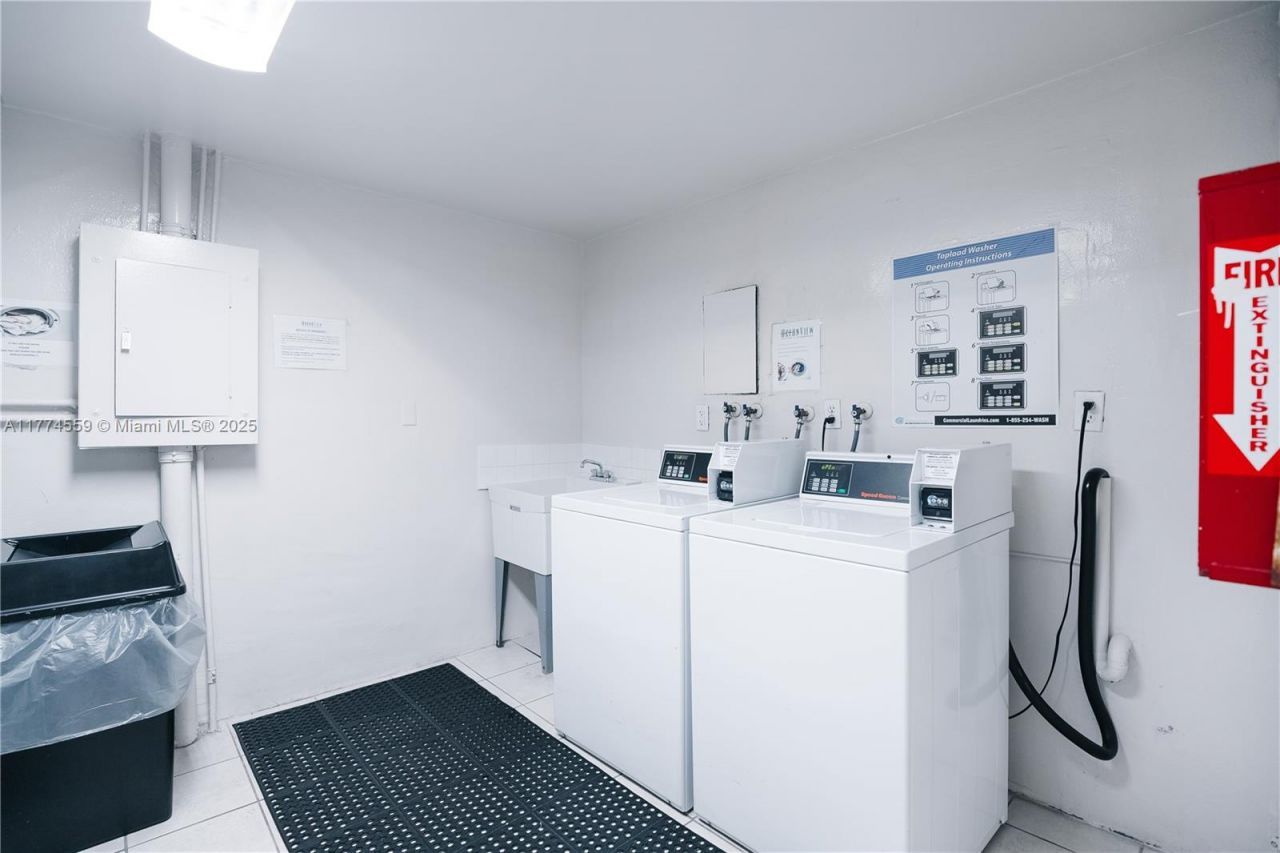 19390 Collins Ave, Unit 1614, Sunny Isles Beach, FL 33160 Photo