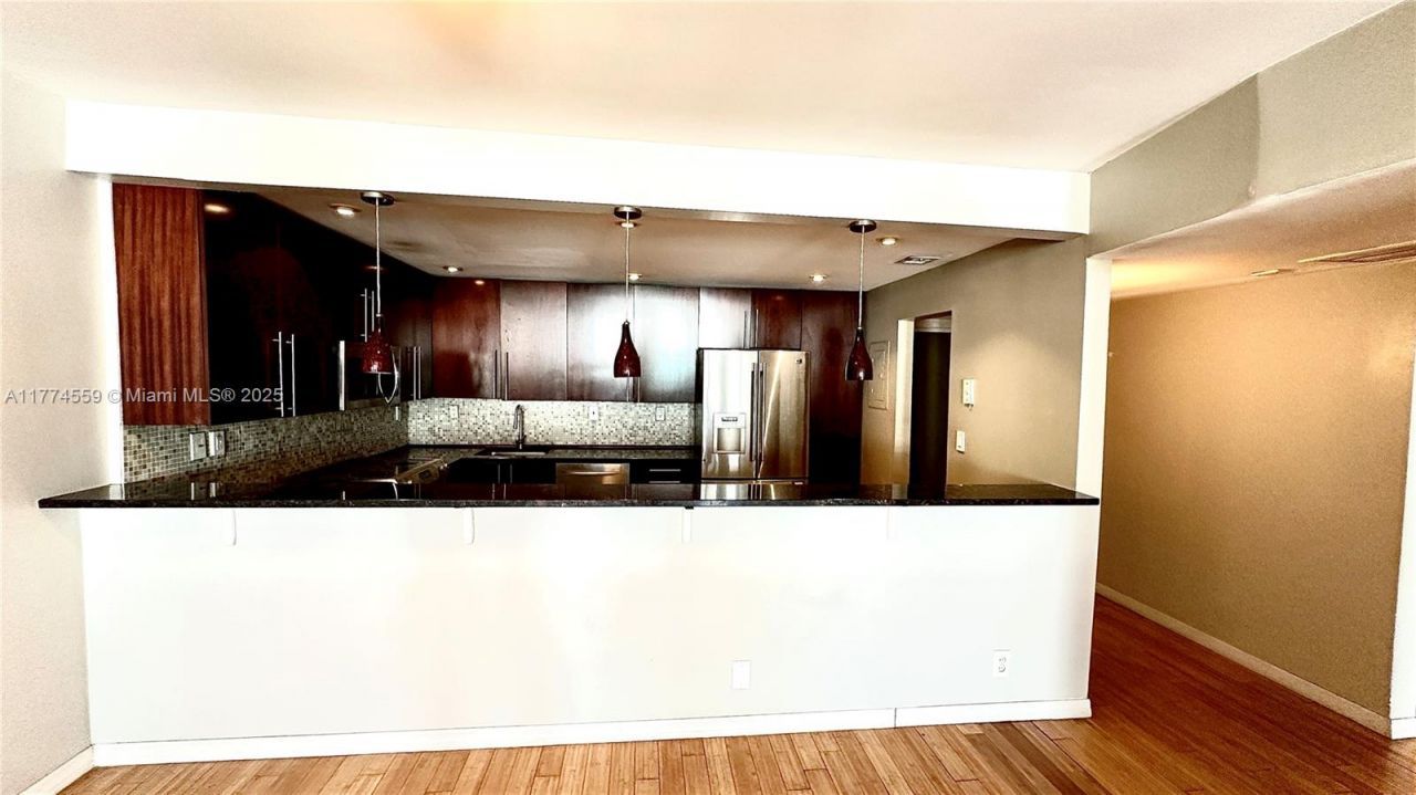 19390 Collins Ave, Unit 1614, Sunny Isles Beach, FL 33160 Photo