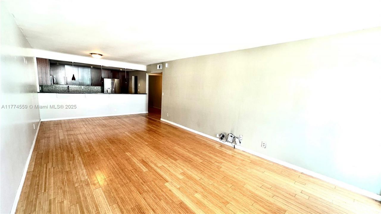 19390 Collins Ave, Unit 1614, Sunny Isles Beach, FL 33160 Photo