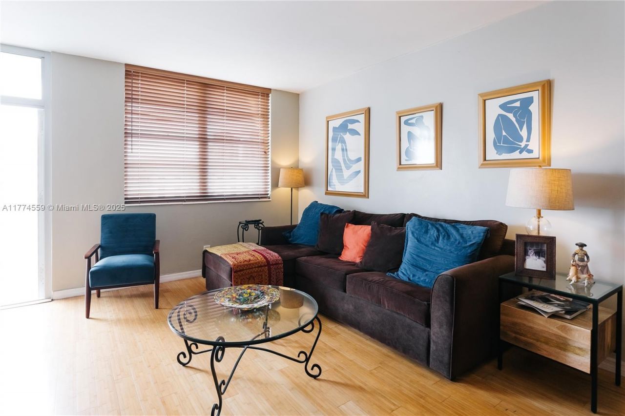 19390 Collins Ave, Unit 1614, Sunny Isles Beach, FL 33160 Photo