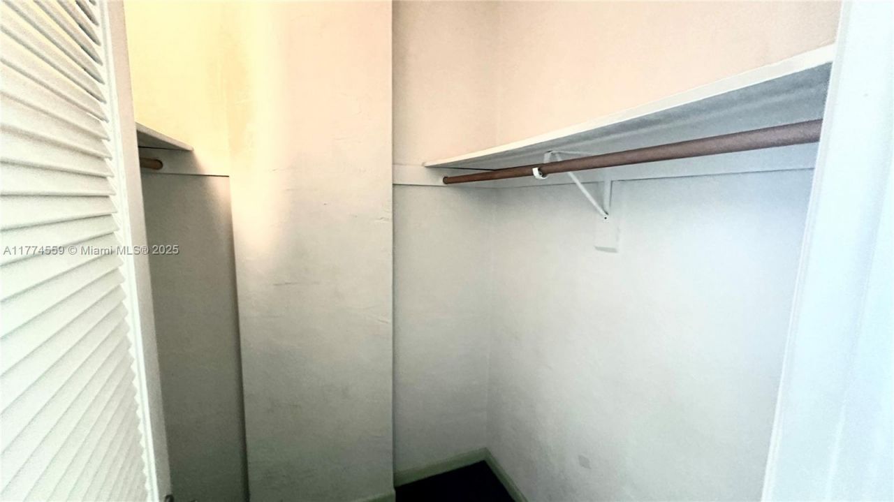 19390 Collins Ave, Unit 1614, Sunny Isles Beach, FL 33160 Photo