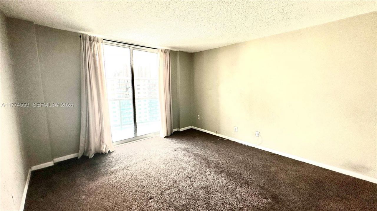 19390 Collins Ave, Unit 1614, Sunny Isles Beach, FL 33160 Photo