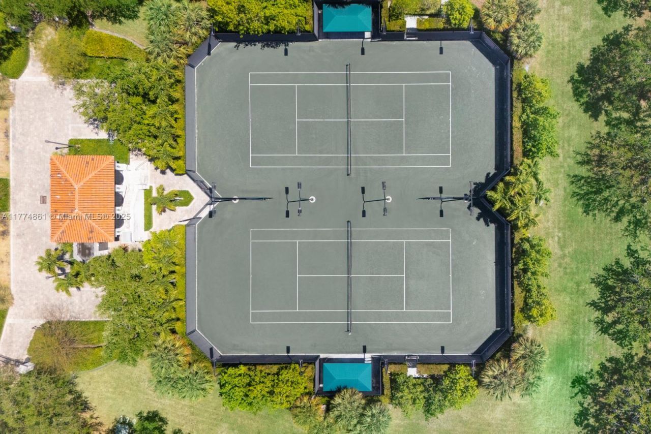 30 Leucadendra Dr, Coral Gables, FL 33156 Photo