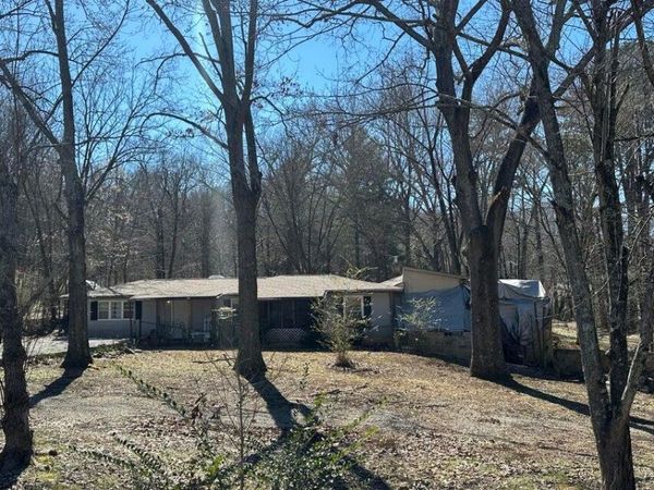 860 Weeks Drive, Cleveland, TN 37312