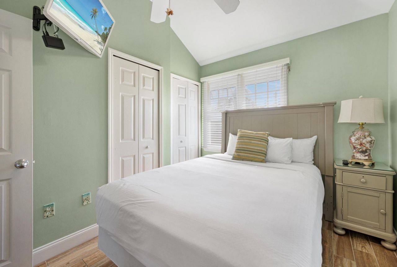 2002 Marina Villa Drive, Duck Key, FL 33050 Photo