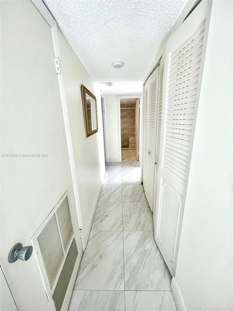 20401 NE 30th Ave, Unit 410-8, Aventura, FL 33180 Photo