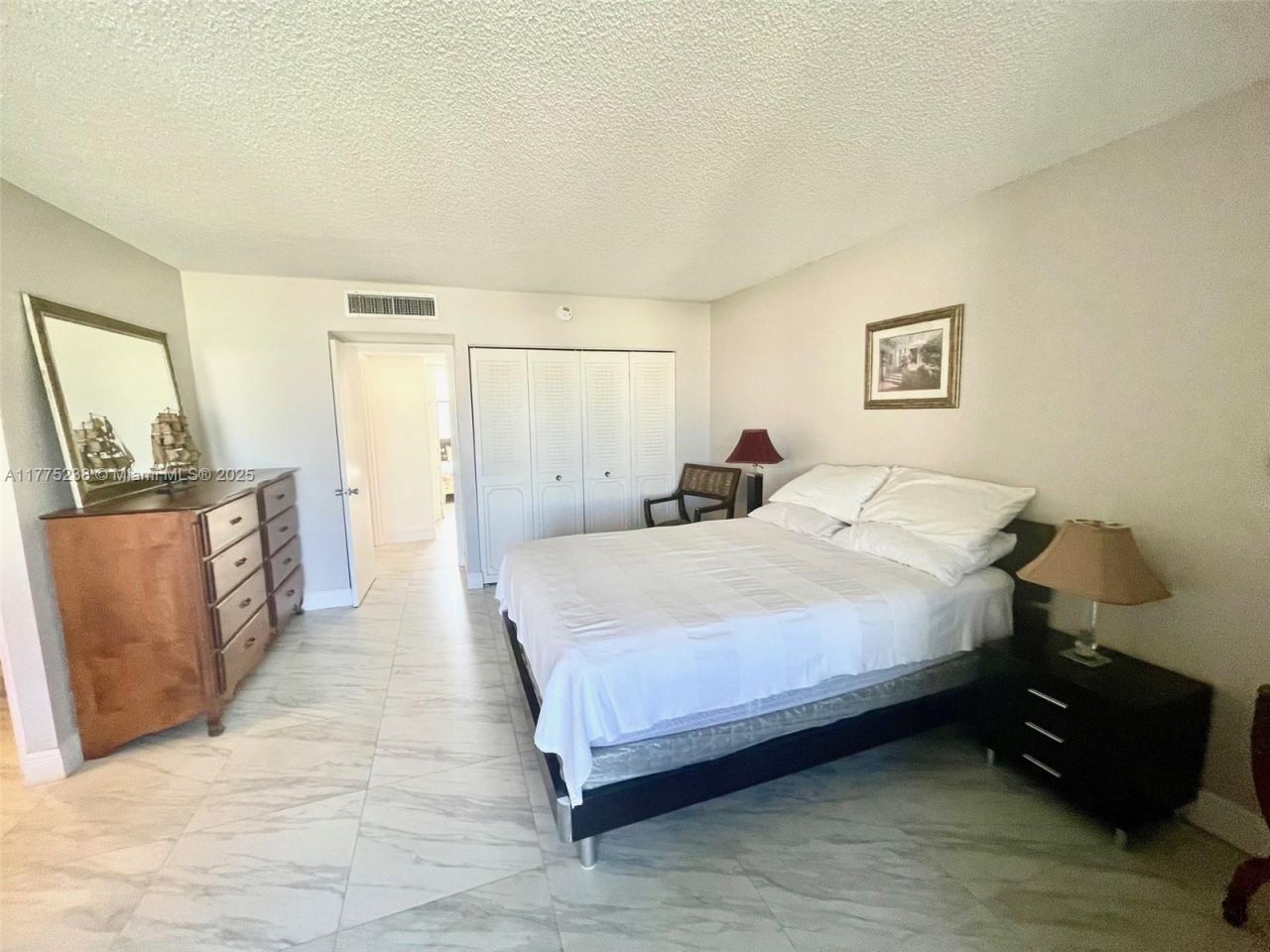 20401 NE 30th Ave, Unit 410-8, Aventura, FL 33180 Photo