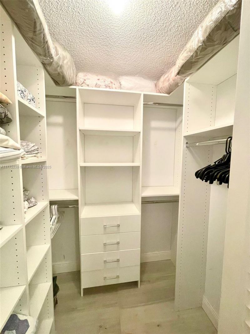 20401 NE 30th Ave, Unit 410-8, Aventura, FL 33180 Photo