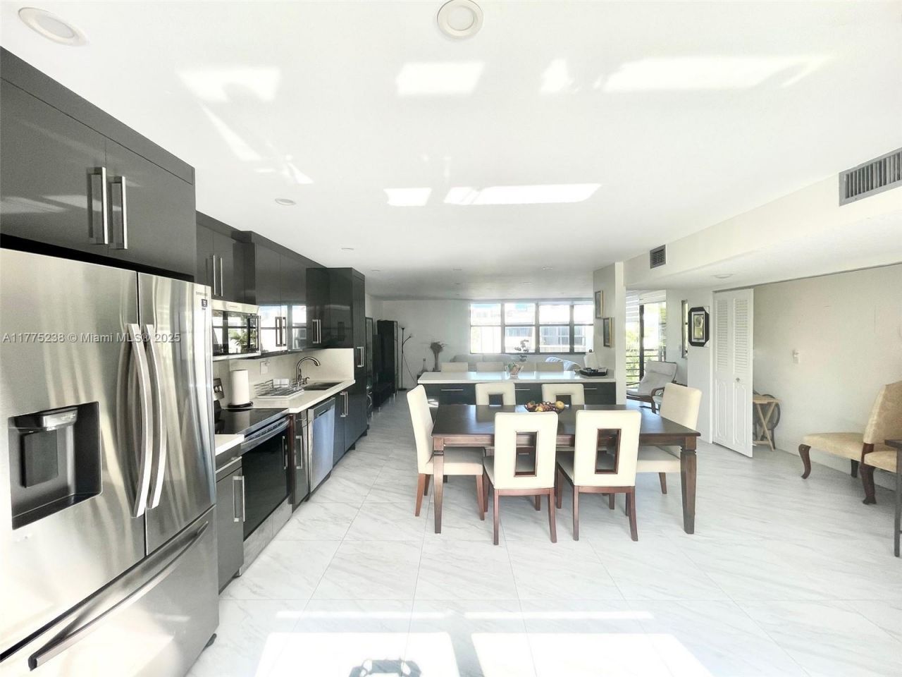 20401 NE 30th Ave, Unit 410-8, Aventura, FL 33180 Photo