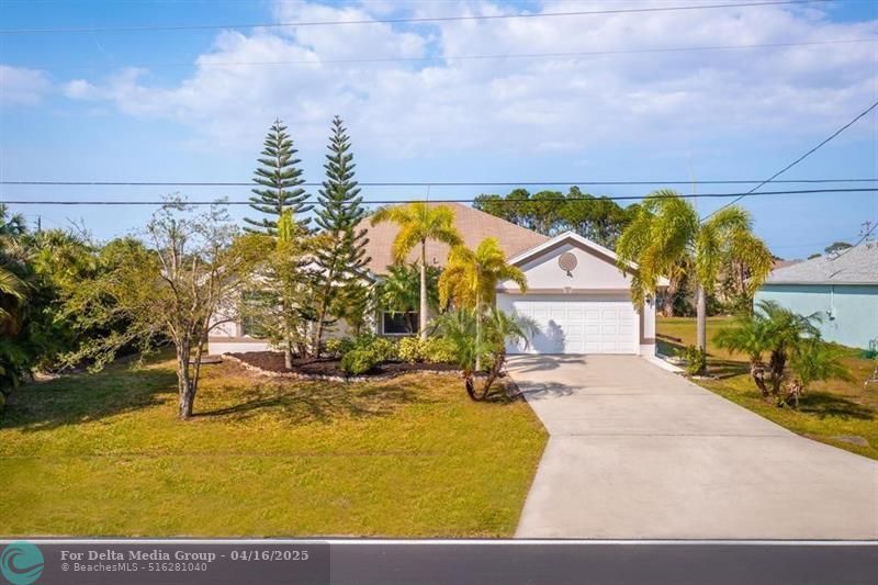 585 NW Floresta Drive, Port Saint Lucie, FL 34983 Photo