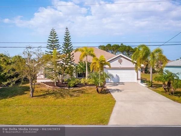 585 NW Floresta Drive, Port St Lucie, FL 34983
