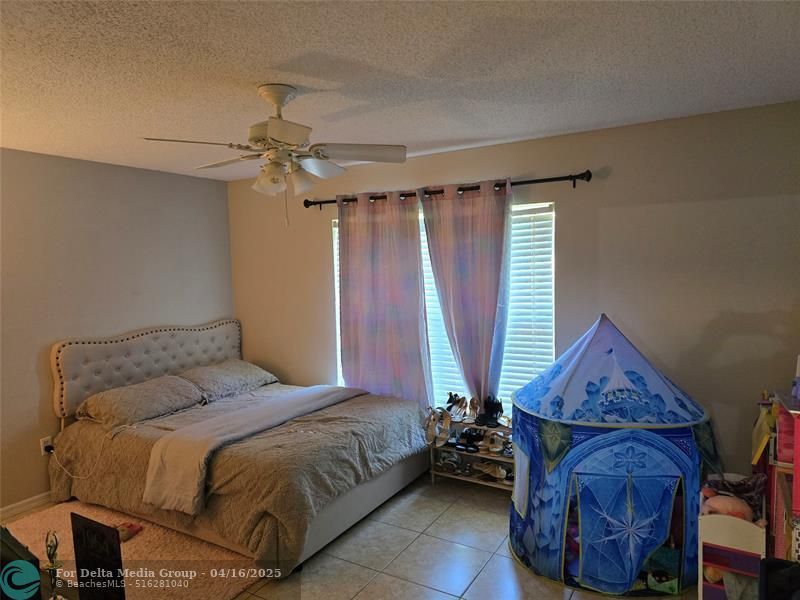 585 NW Floresta Drive, Port Saint Lucie, FL 34983 Photo