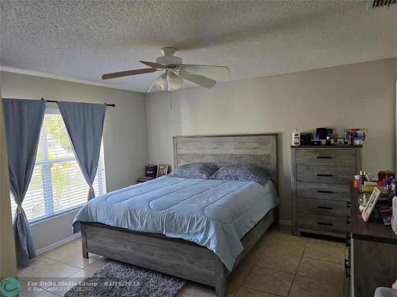 585 NW Floresta Drive, Port Saint Lucie, FL 34983 Photo