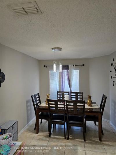 585 NW Floresta Drive, Port Saint Lucie, FL 34983 Photo