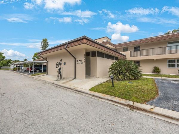 9945 47TH AVE N, Unit 203, ST PETERSBURG, FL 33708