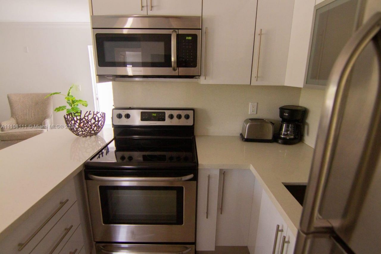 753 Michigan, Unit 3A, Miami Beach, FL 33139 Photo