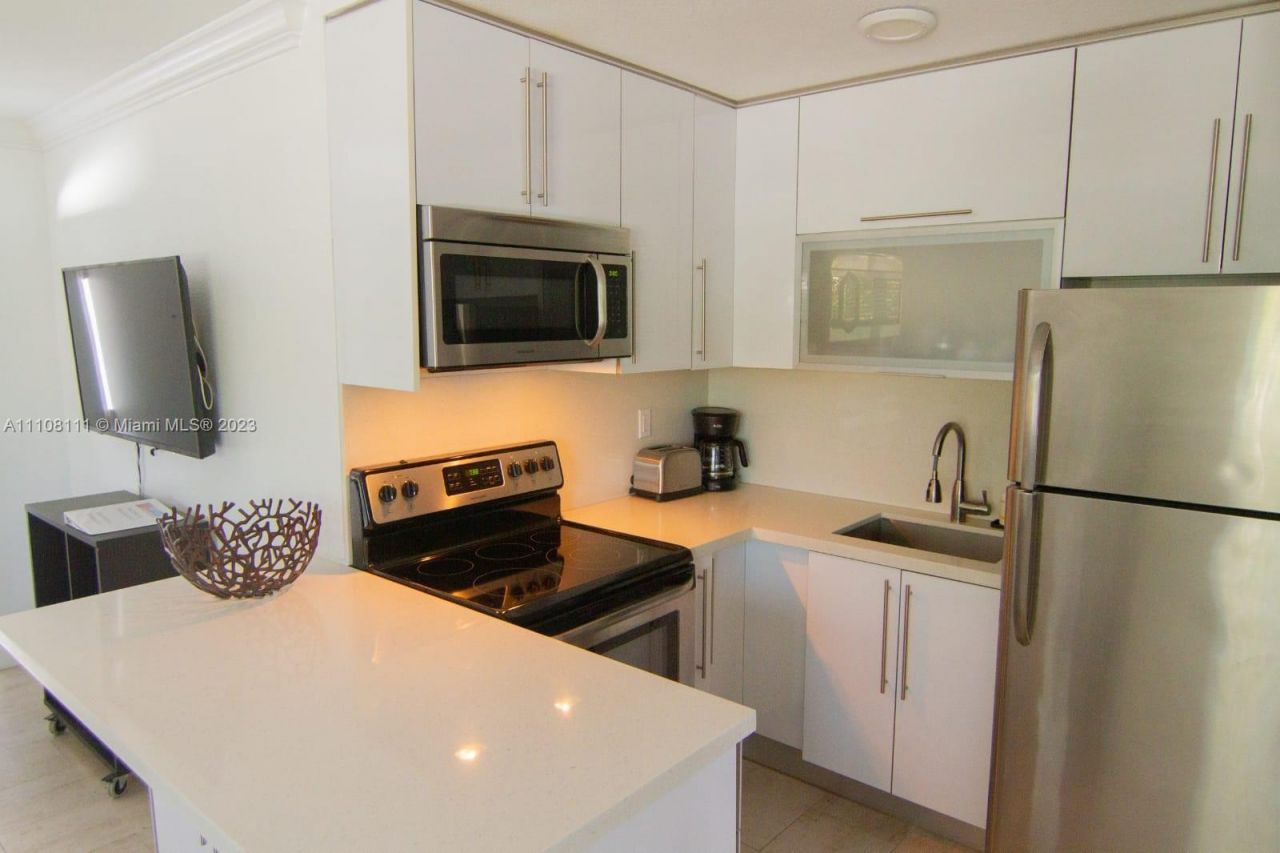 753 Michigan, Unit 3A, Miami Beach, FL 33139 Photo