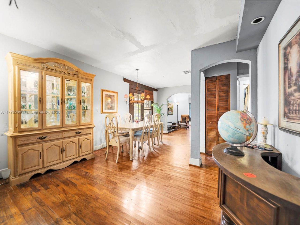 411 SW 1st St, Florida City, FL 33034 Photo