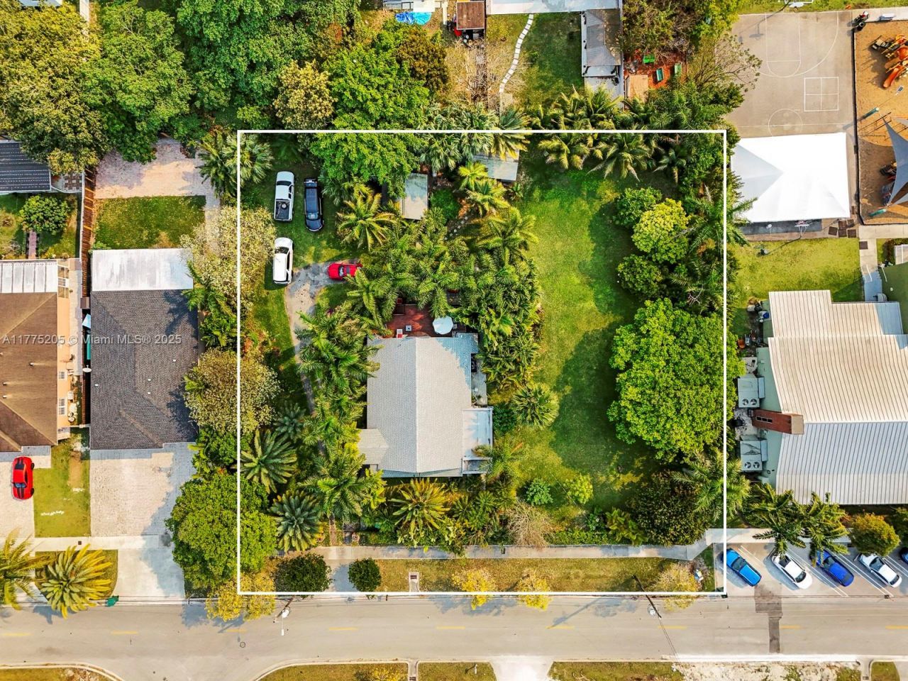 411 SW 1st St, Florida City, FL 33034 Photo