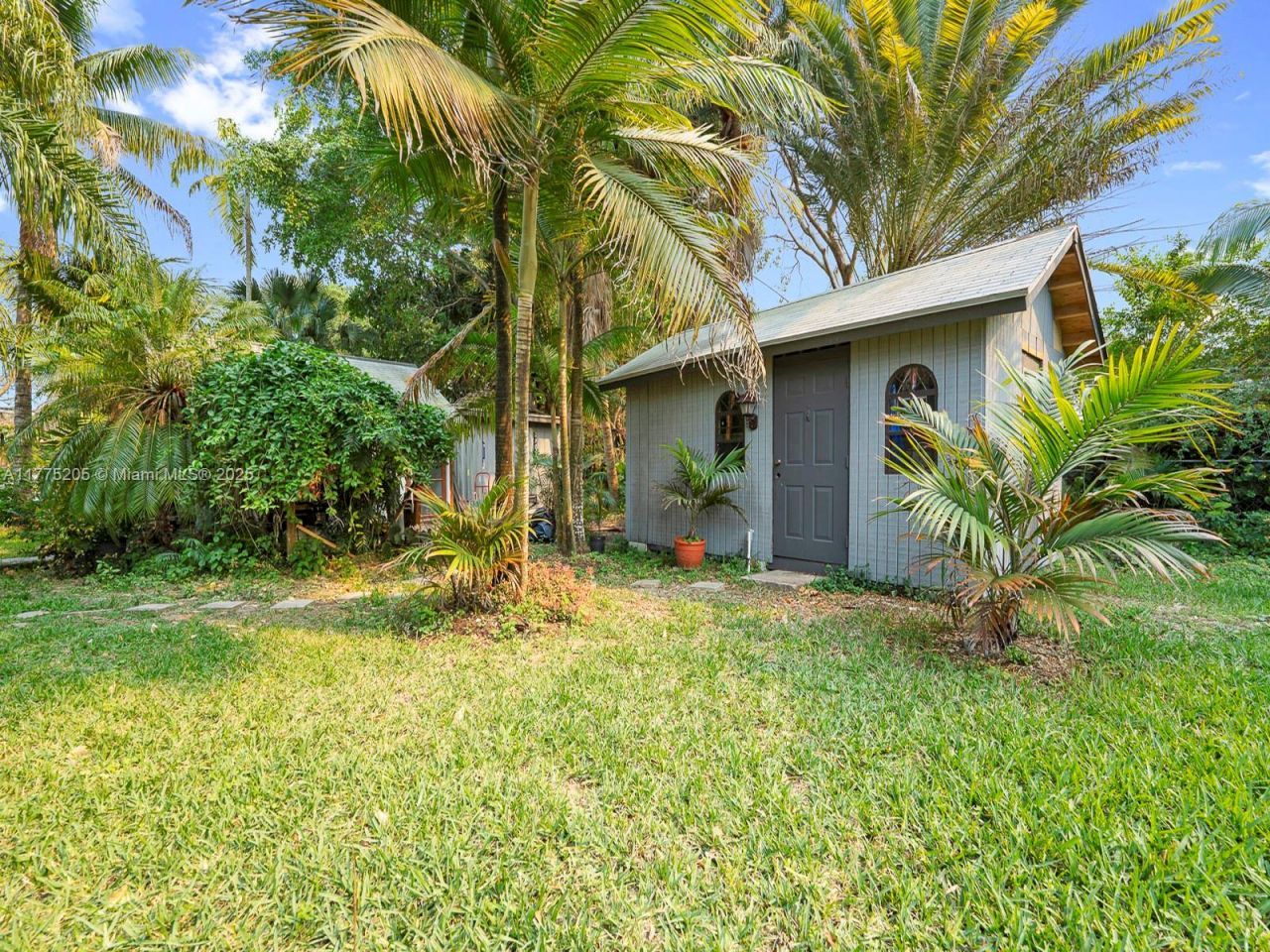 411 SW 1st St, Florida City, FL 33034 Photo