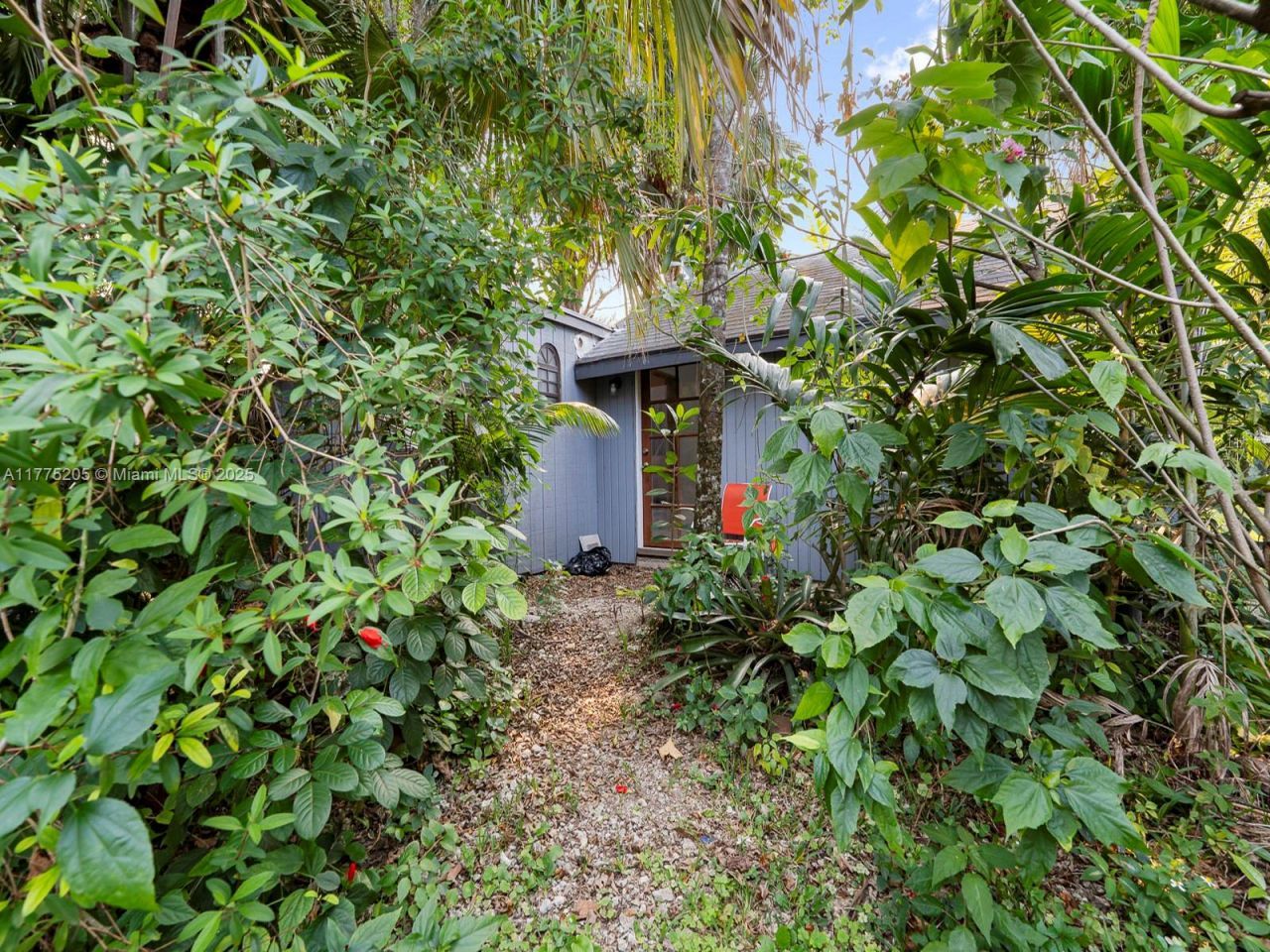 411 SW 1st St, Florida City, FL 33034 Photo